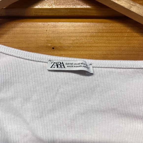 ZARA White Ruffled Puff Short Short Sleeve White Medium Top - Picture 2 of 3